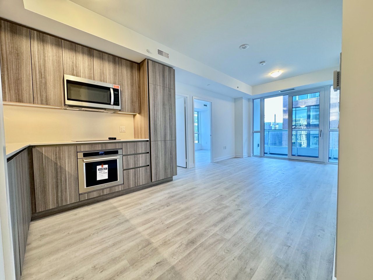 15 Richardson Street 823, Toronto C08 Unit: 823