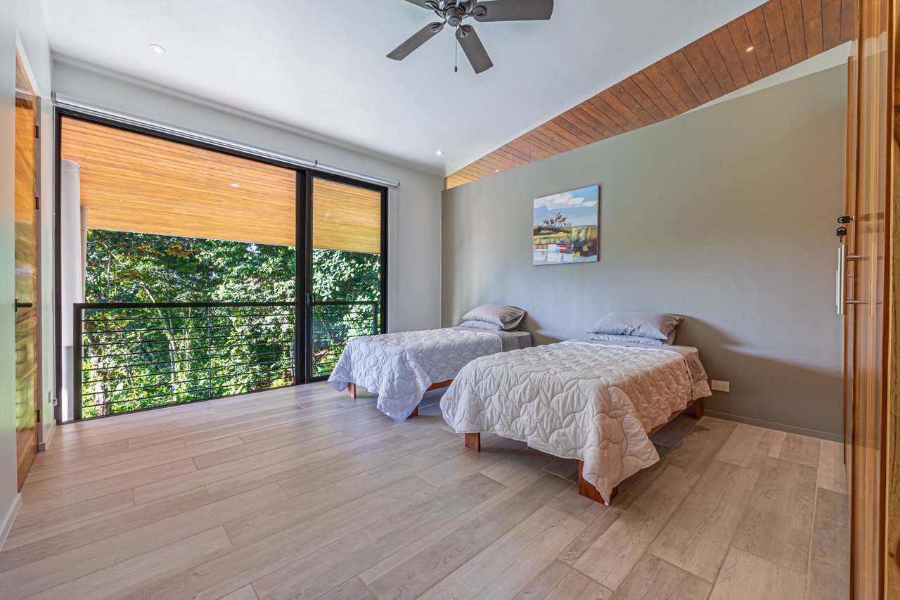 4 Bedroom Jungle Paradise with Ocean Views