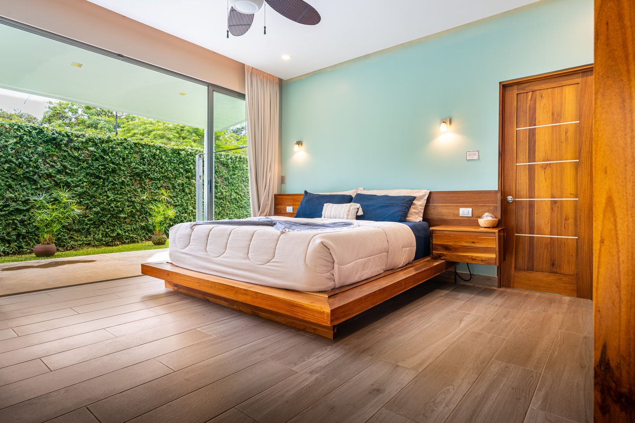 Bali Style Beach House with 2 Bedroom Casita