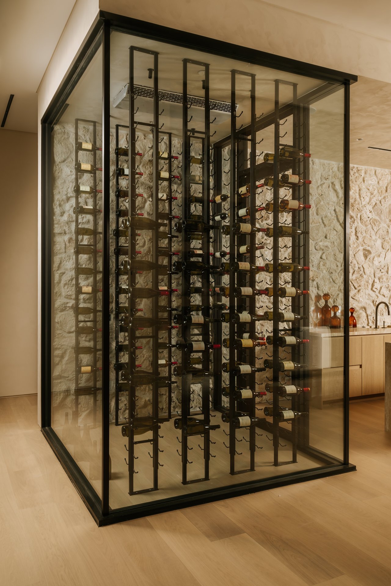 2130 Mandeville Canyon Rd