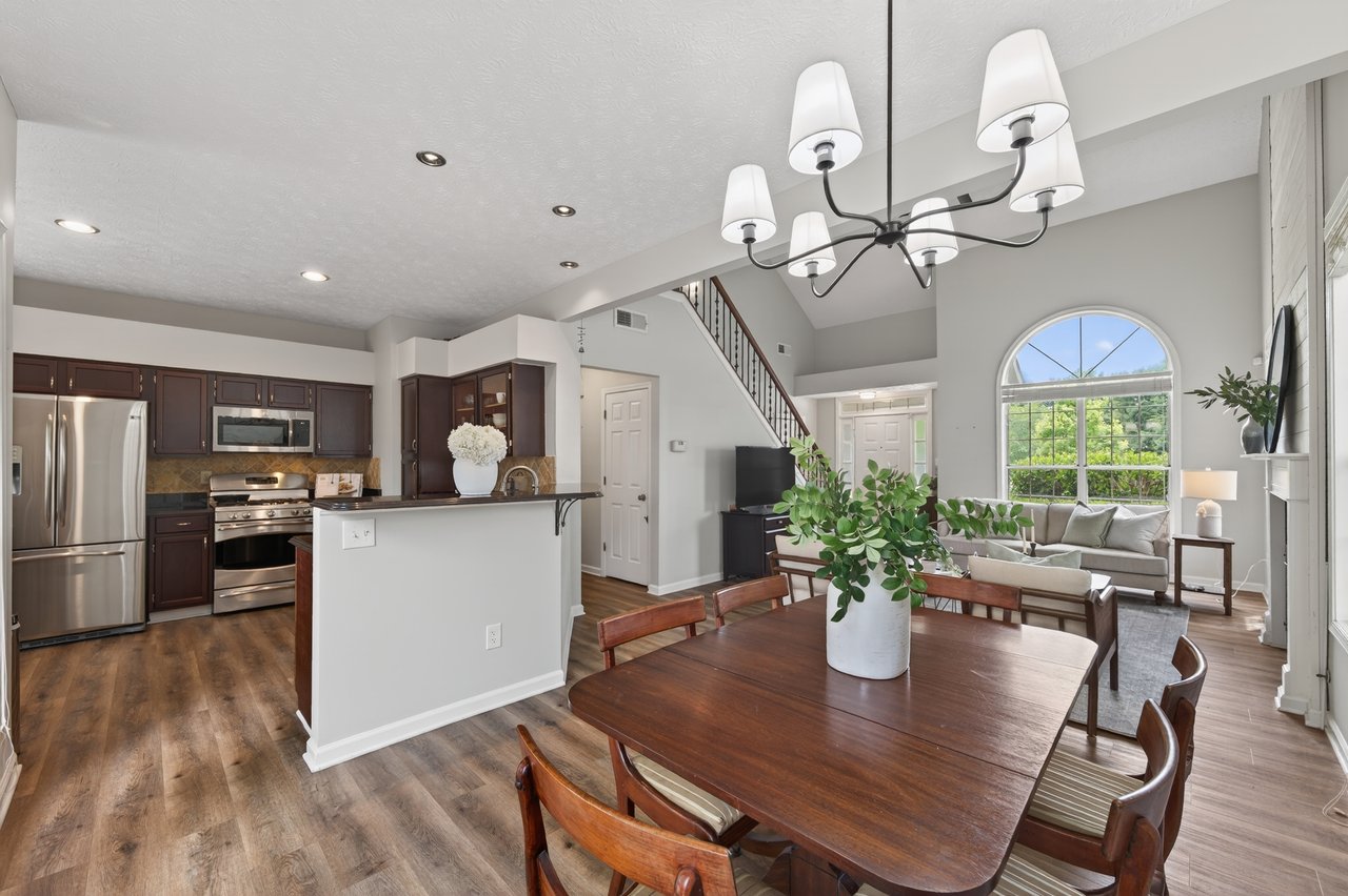 2800 Laurelwood Lane