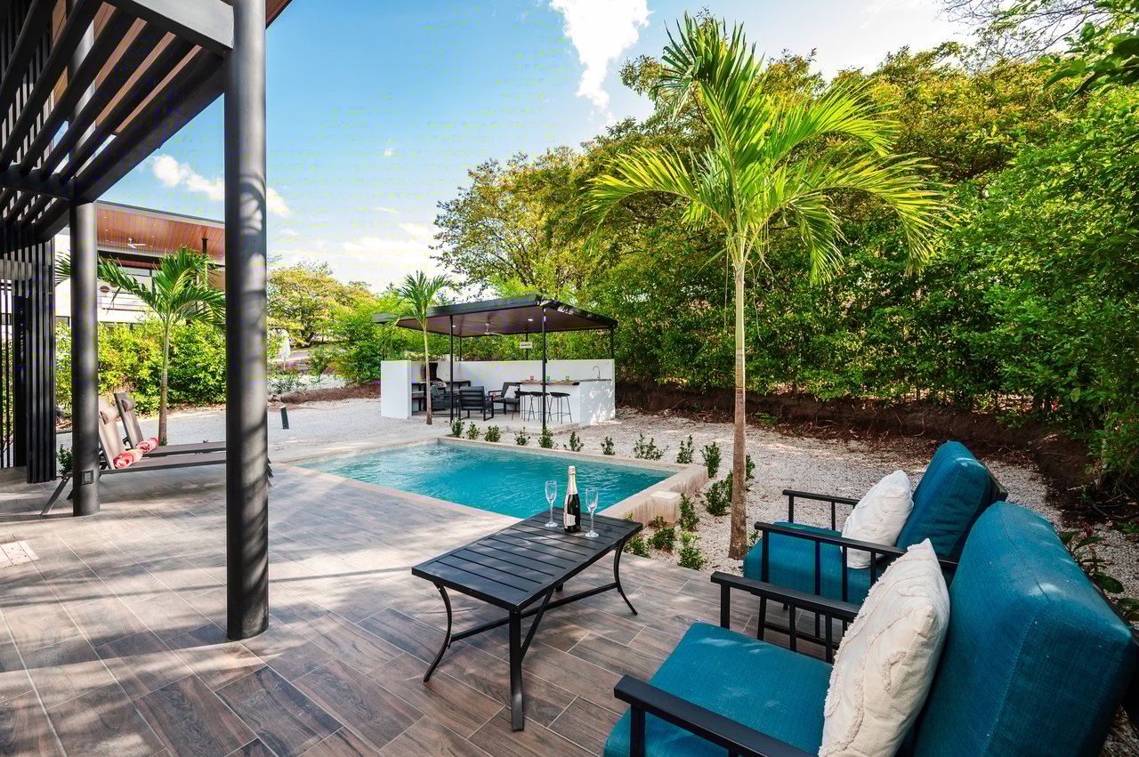 V-Kaza Oriol | Exclusive Modern 2-Bedroom Villa Steps from Playa Conchal