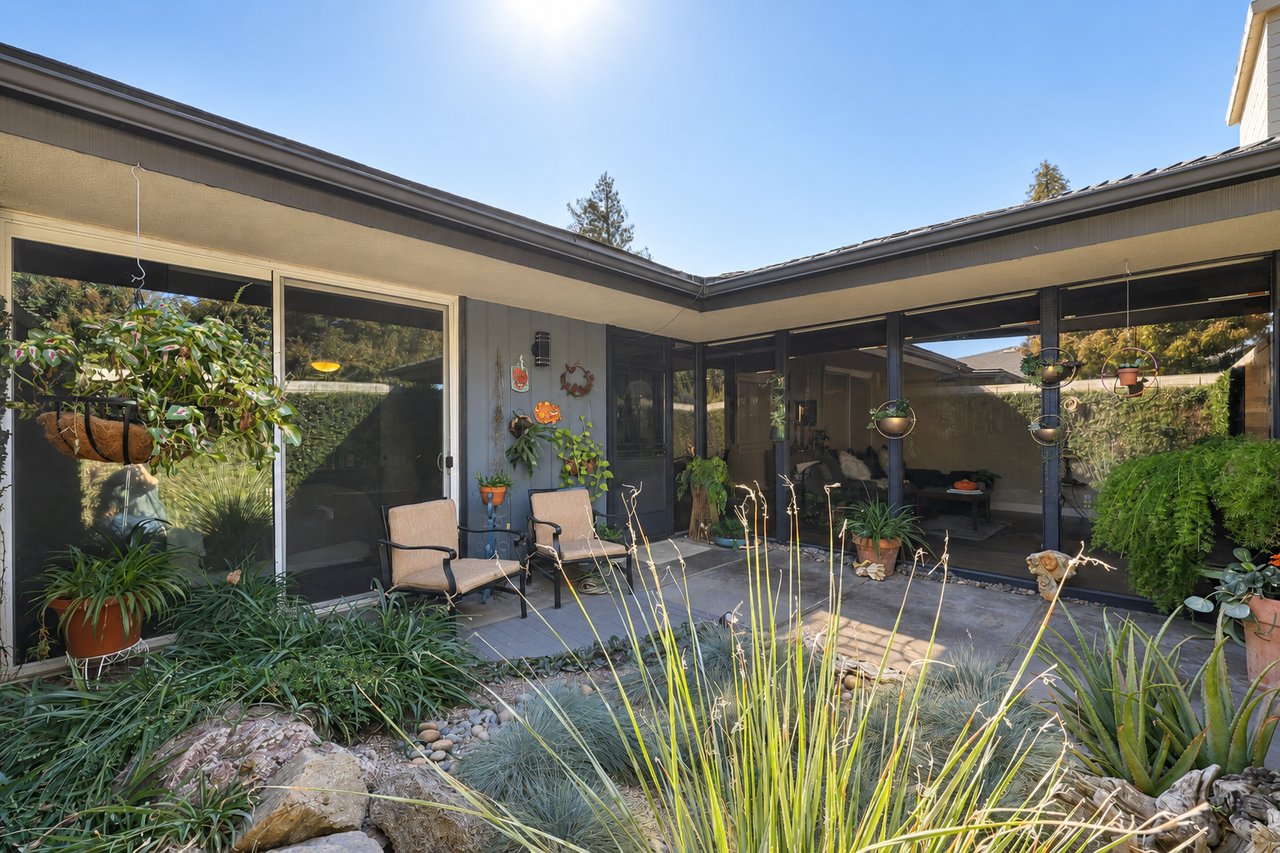 536 W Keats Avenue