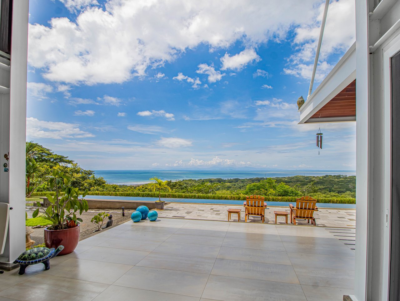 Nativa Contemporary Infinity Views | Luxury Rainforest Estate with Pacific Ocean Views