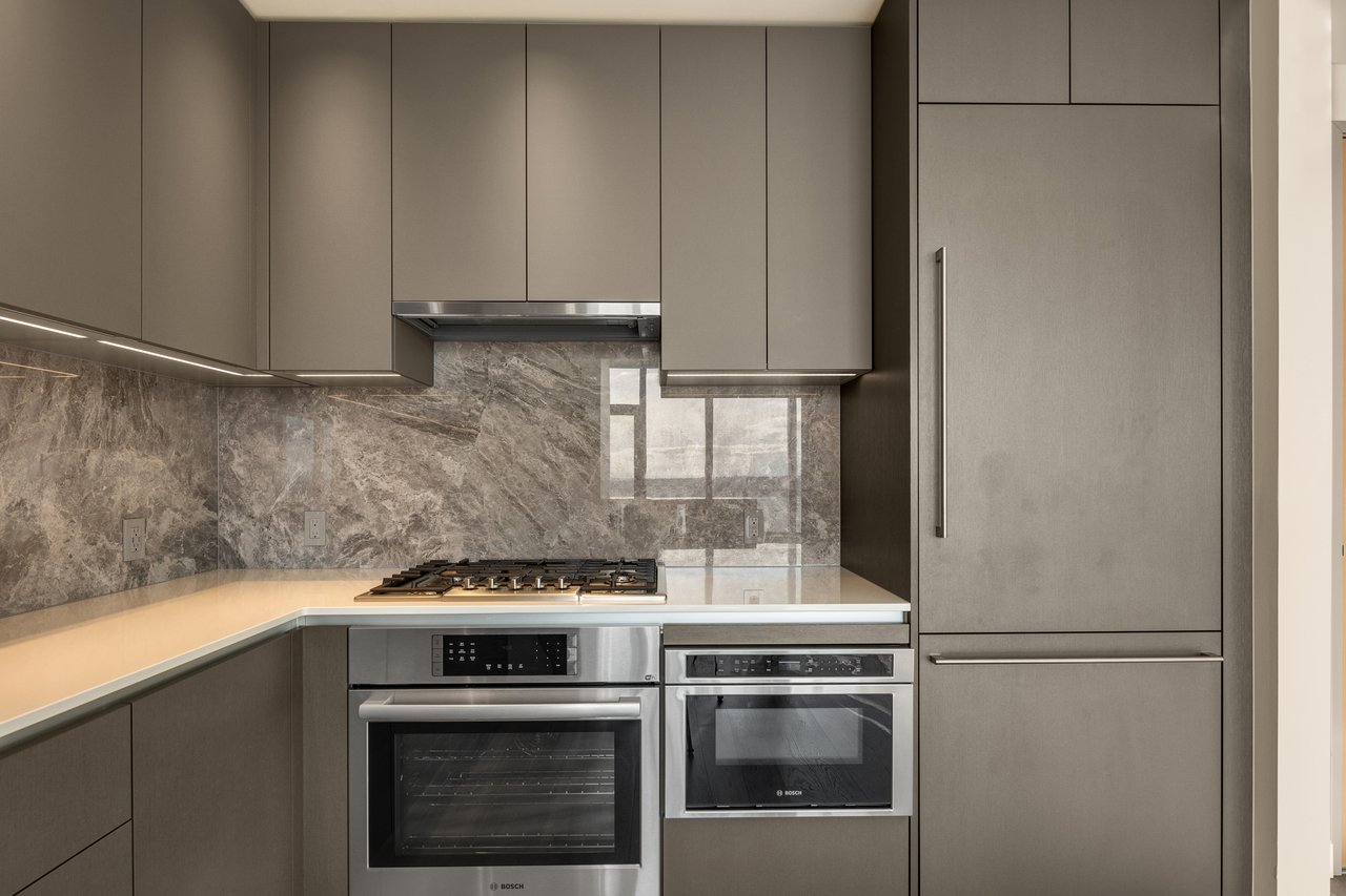 2510 6th Ave Unit 3105