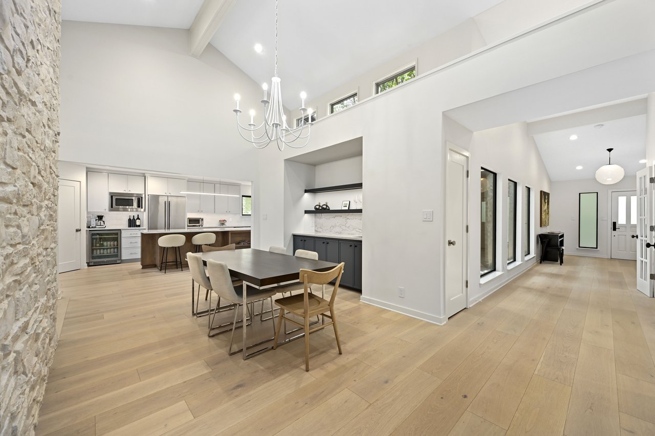 3212 Thousand Oaks Dr