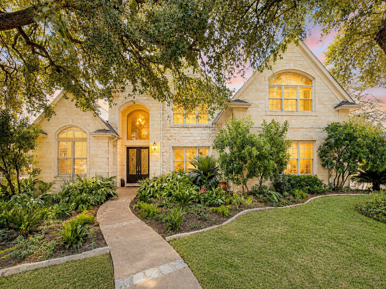 2908 Meandering River Ct