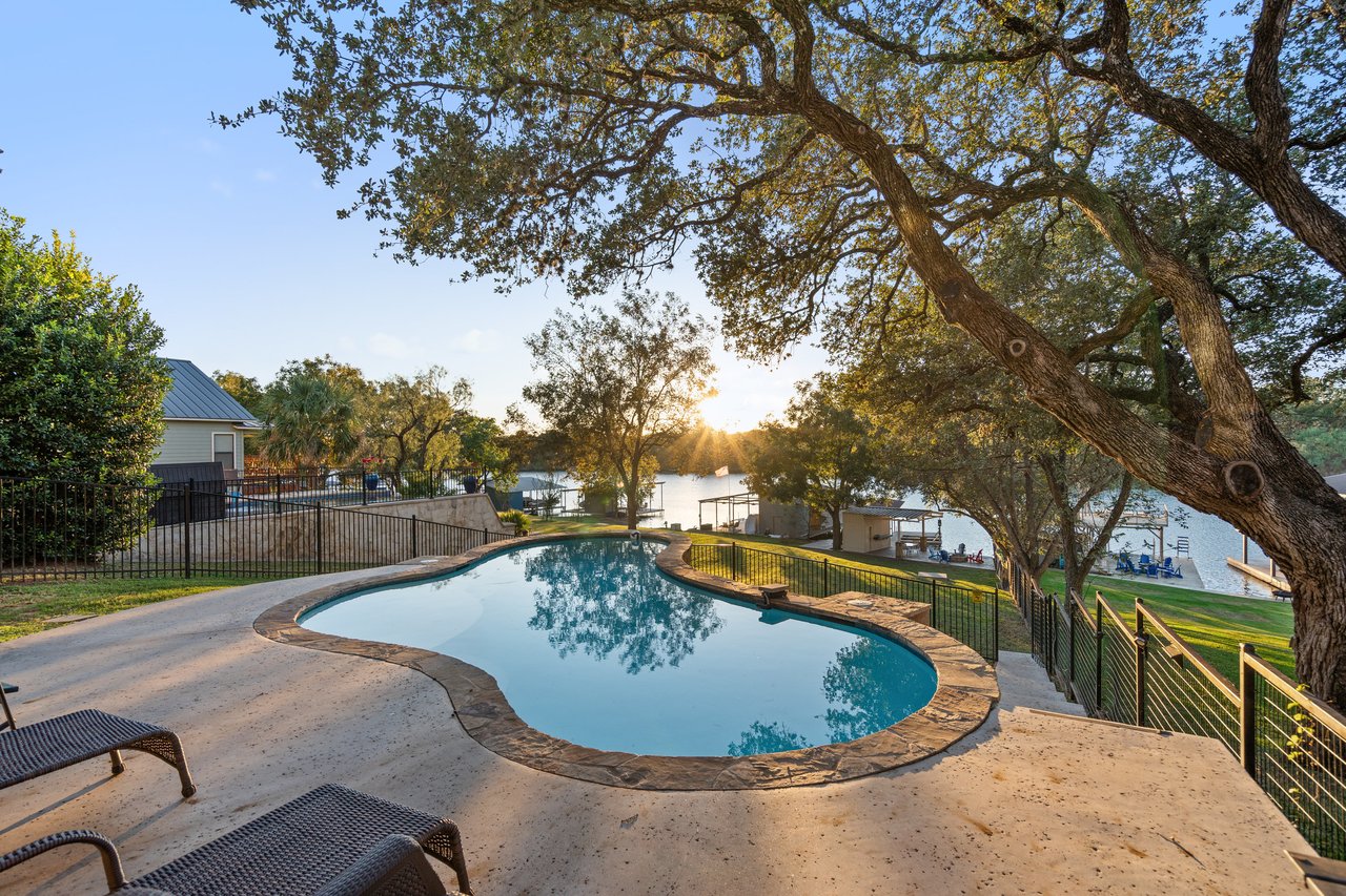 1601 County Road 118B