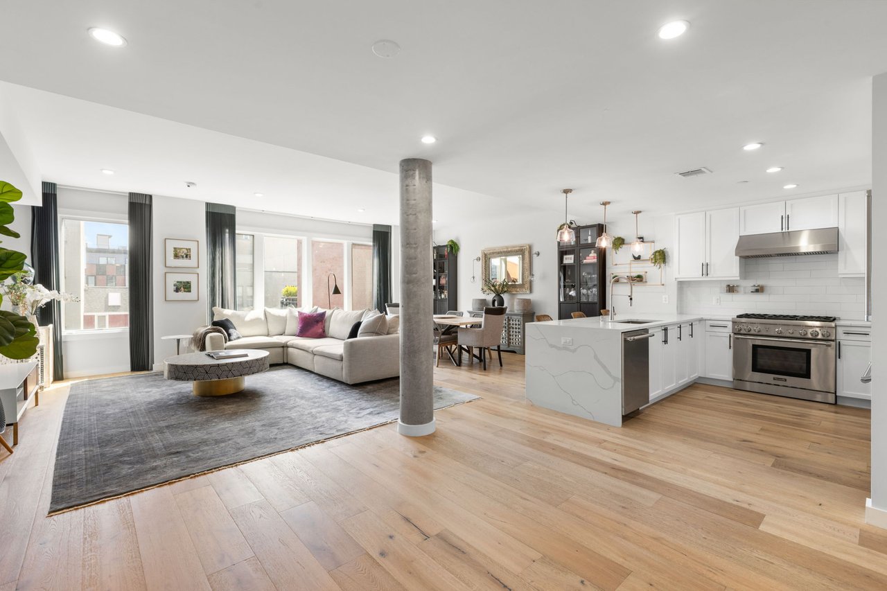 115 Grand St 405