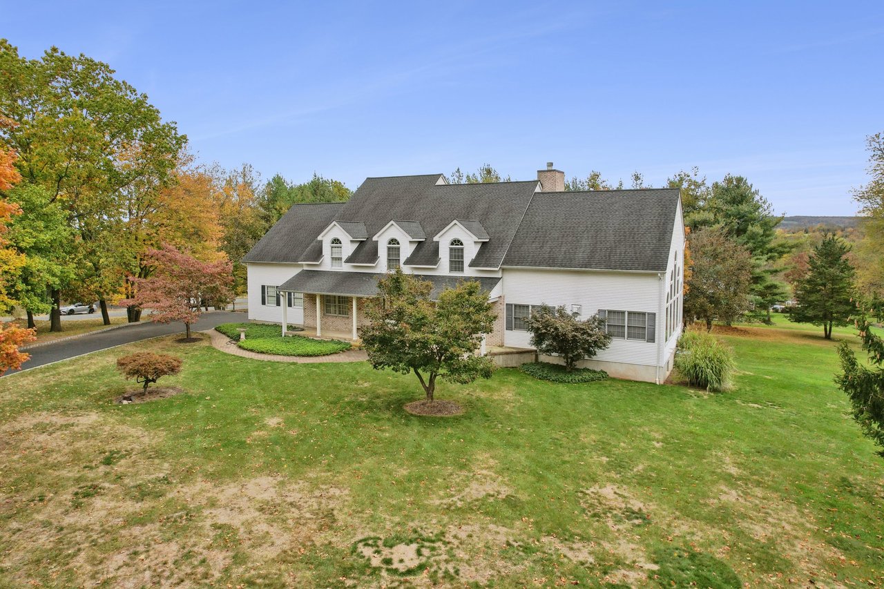 Hilltop Luxury with Endless Views