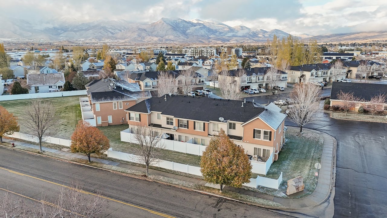 211 Greenfield Cir 103