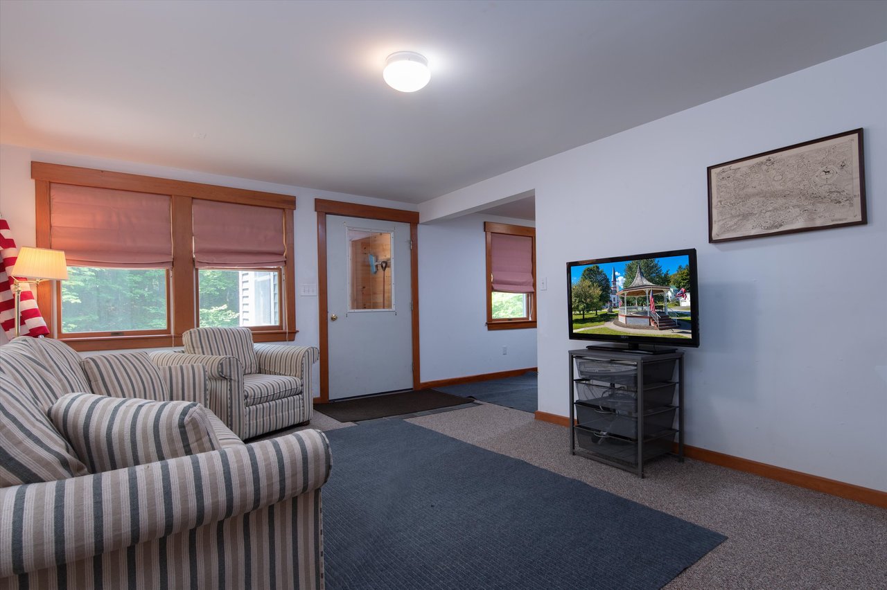 7 Carpenters Point Rd