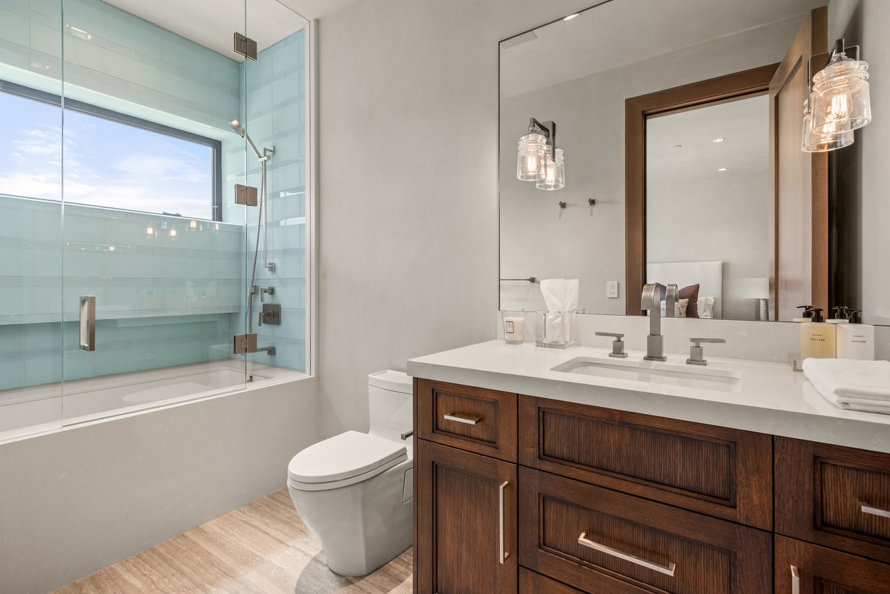 31 E Bourg Trail