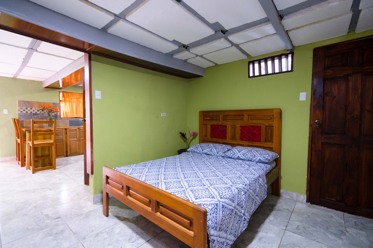 Versatile Mixed Use Commercial, Manuel Antonio, Puntarenas