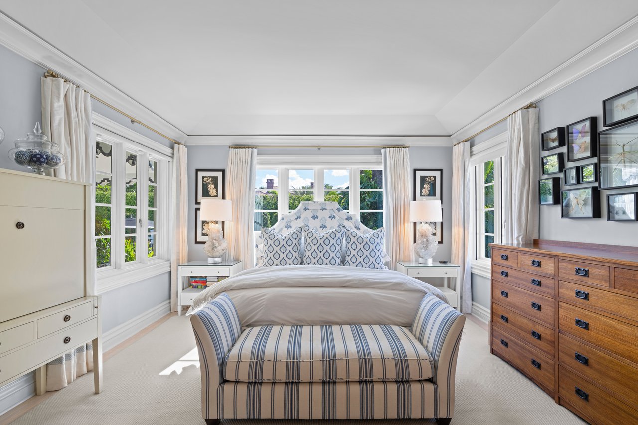 Entertainer’s Paradise in Prestigious Estate Section Enclave