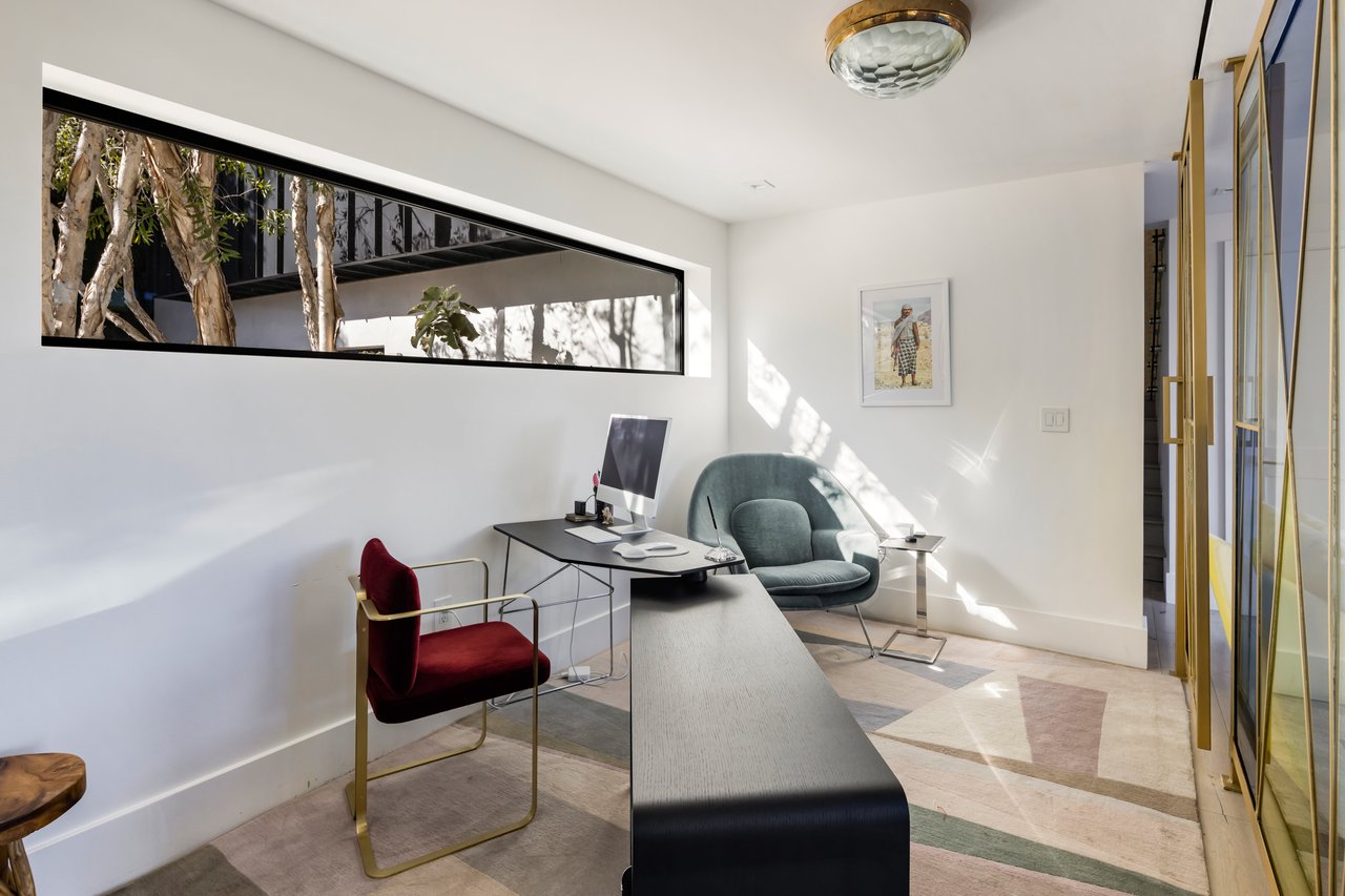 8080 Laurel View Dr, Hollywood Hills 