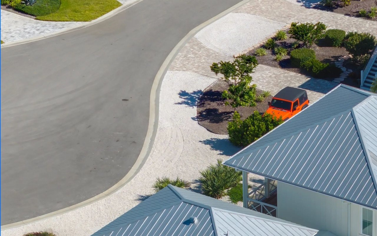 Bradenton Homes with Attached Property Description