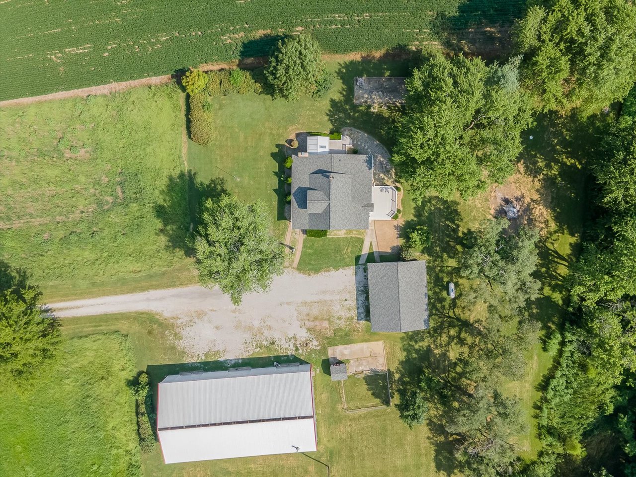 Spacious Country Home on Nearly 10 Acres – 2622 Kaiser Road 