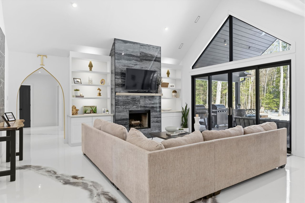 1017 Davis Drive, Gravenhurst