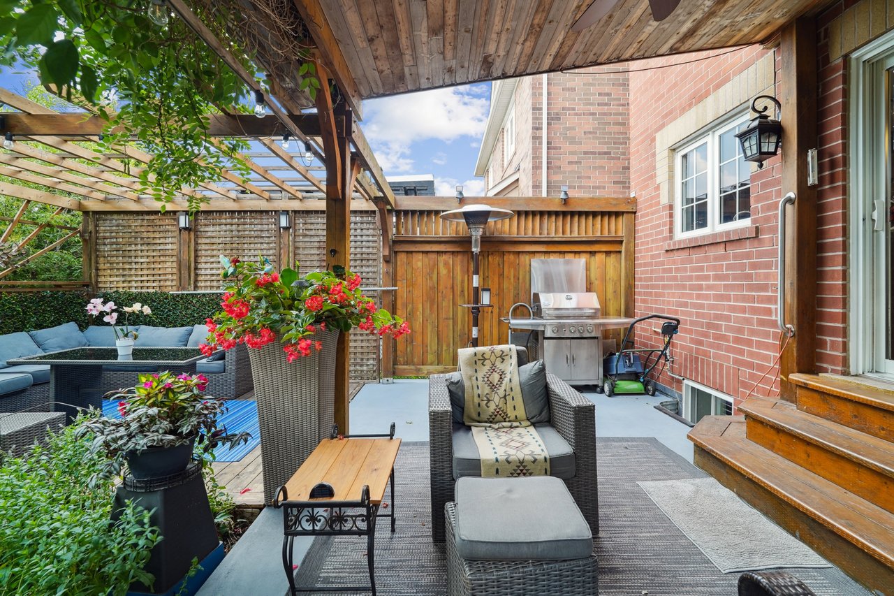 Family Living Backing onto Nature’s Beauty