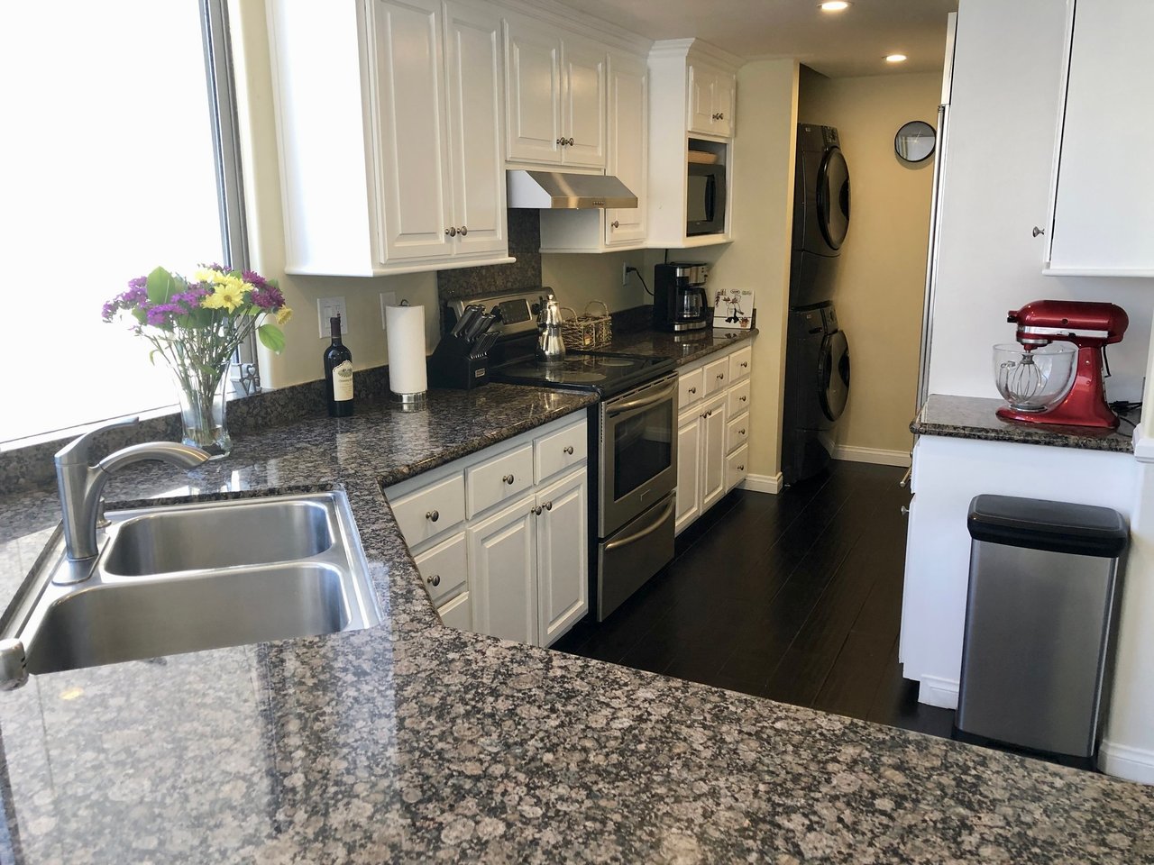 555 Esplanade # 517, Redondo Beach 90277