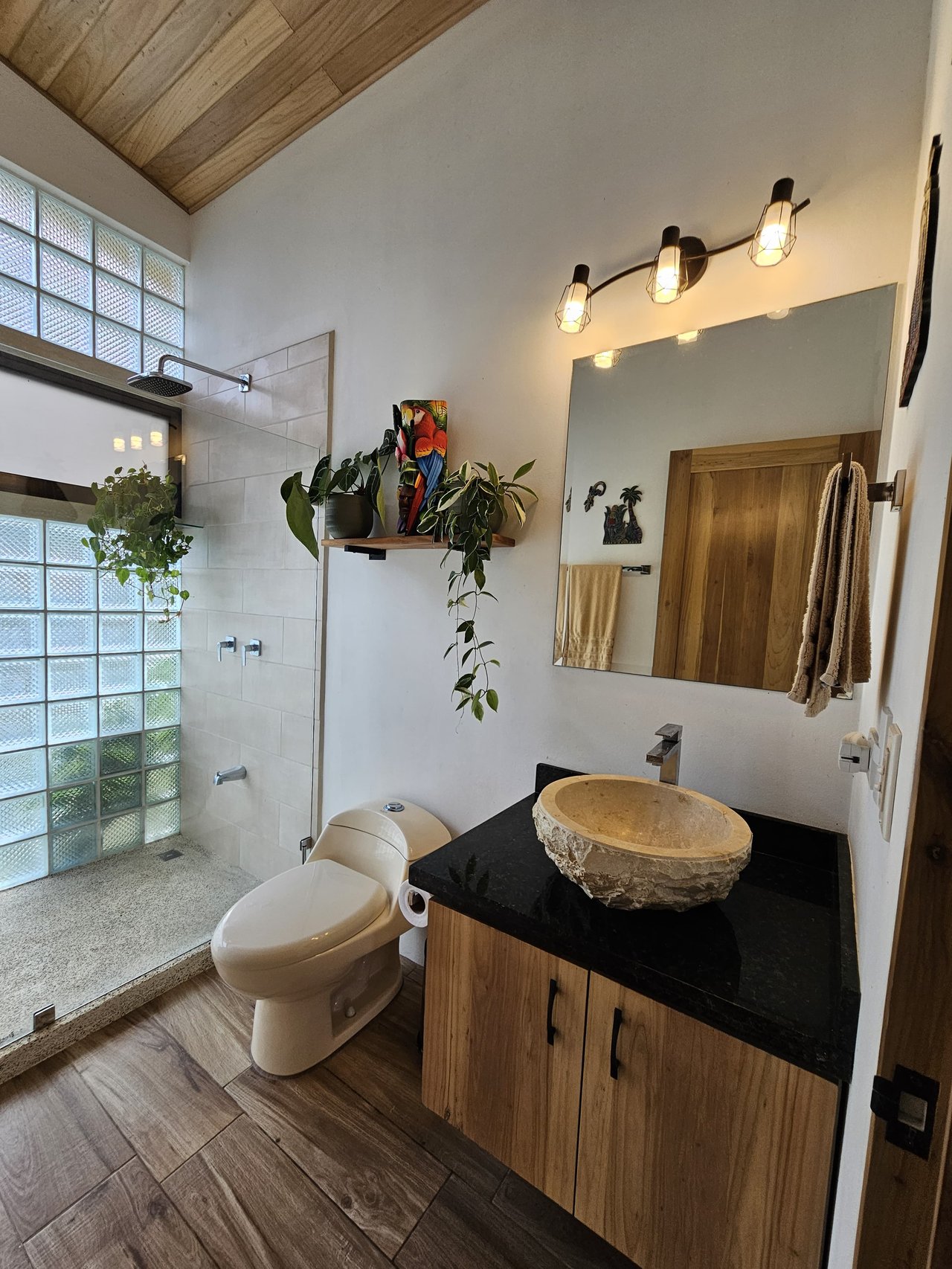 Beautiful sea view House Guesthouse and Pool in a gated Community close to awesome Beaches