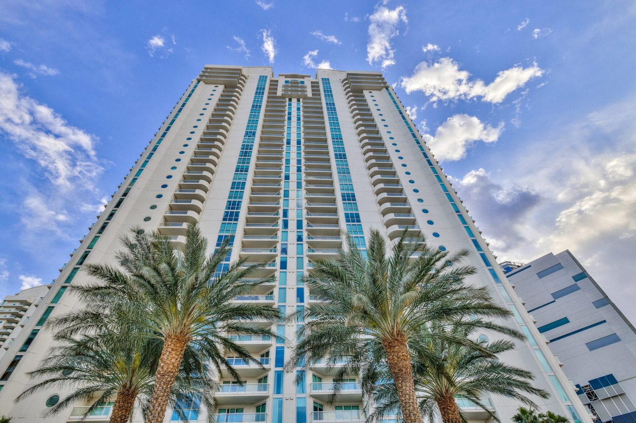Turnberry Place