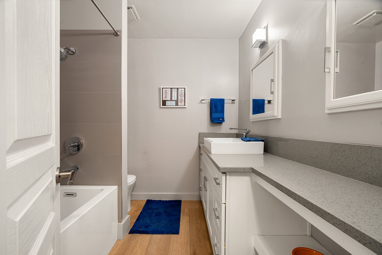 6511 E MONTEROSA Street