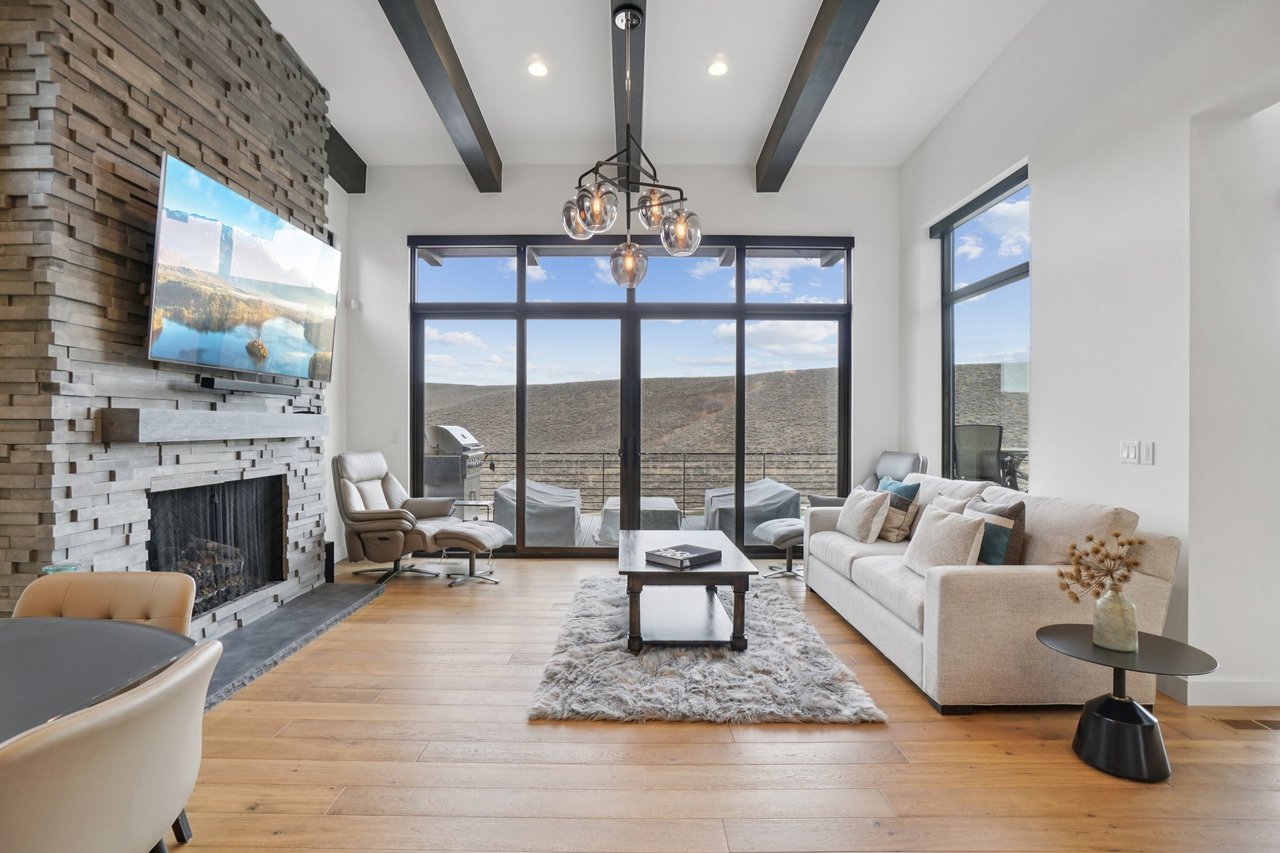 6768 Golden Bear Loop