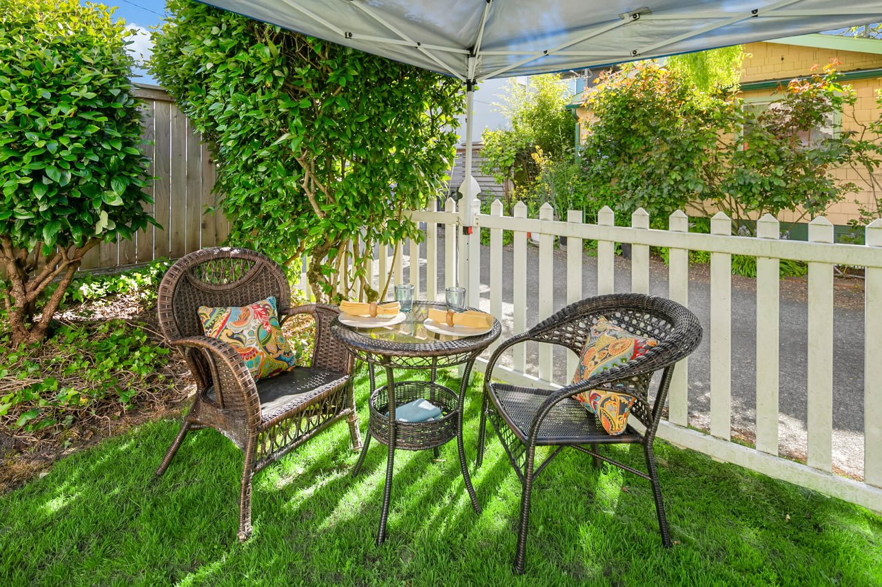 2125 California Ave SW, #202