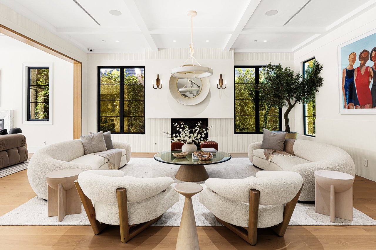 415 N Cliffwood Avenue