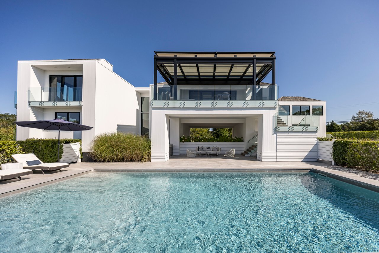 1076 Ocean Road, Bridgehampton