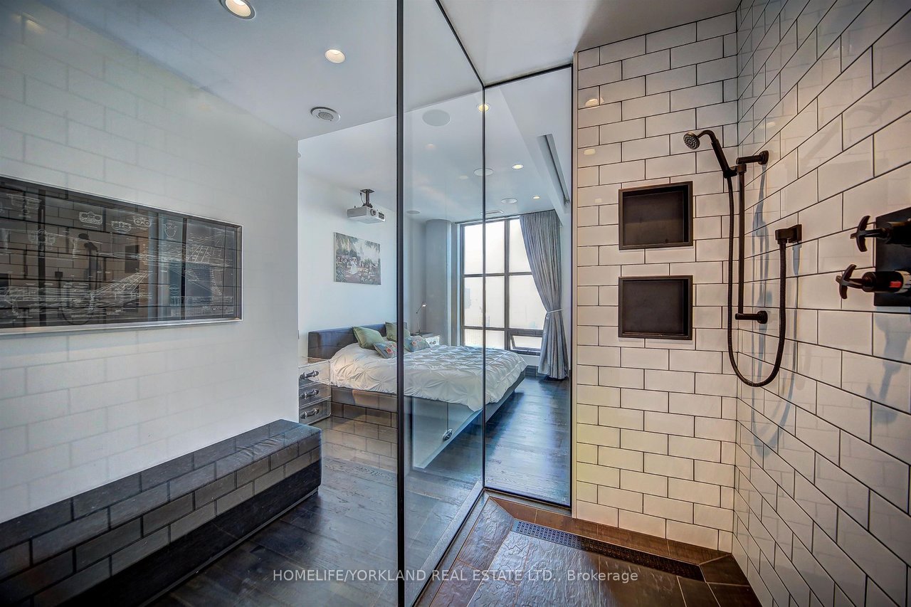 10 Navy Wharf Crt Ph02