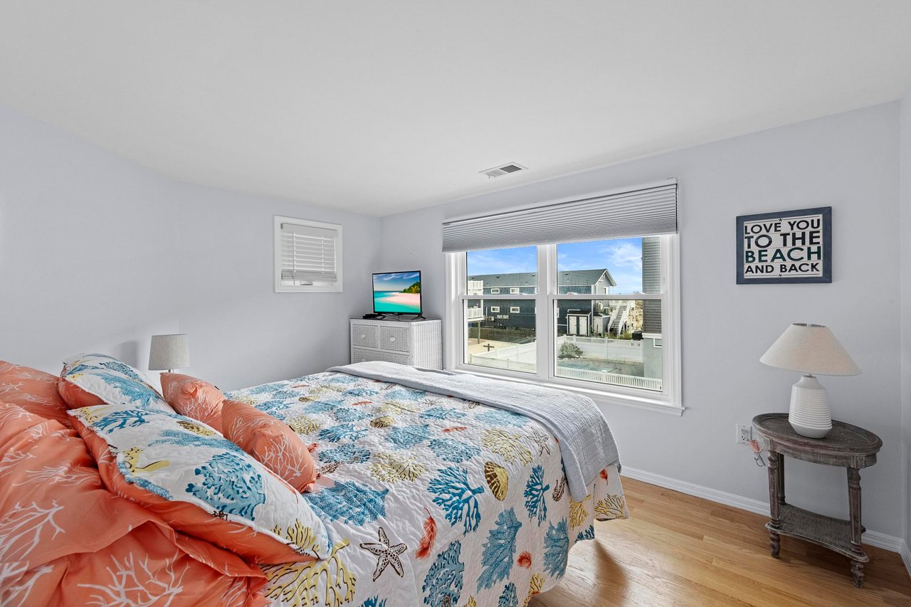 229 Merivale Ave. (1st and 2nd floor), Beach Haven