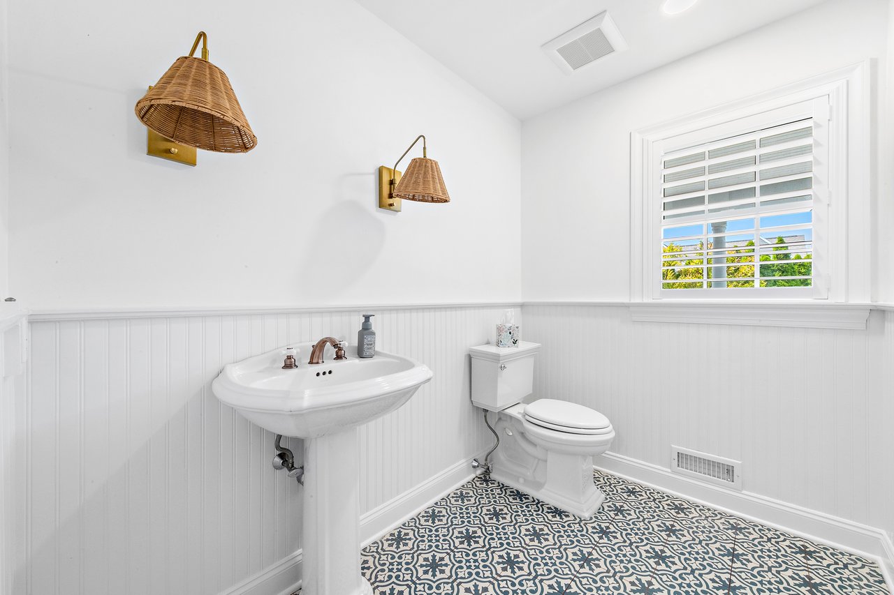 101 Rose Court, Long Beach Township
