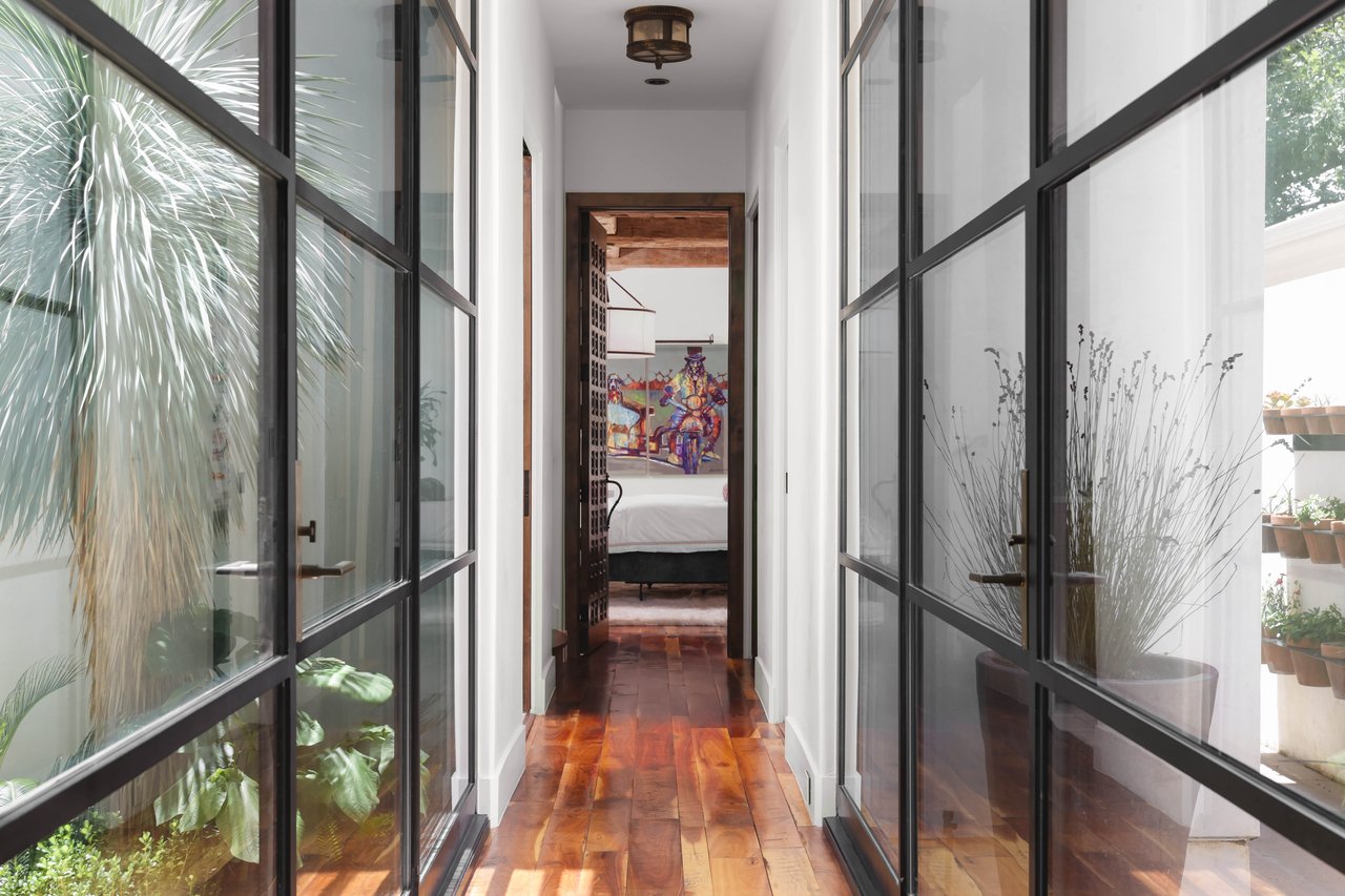 1308 Meriden Lane