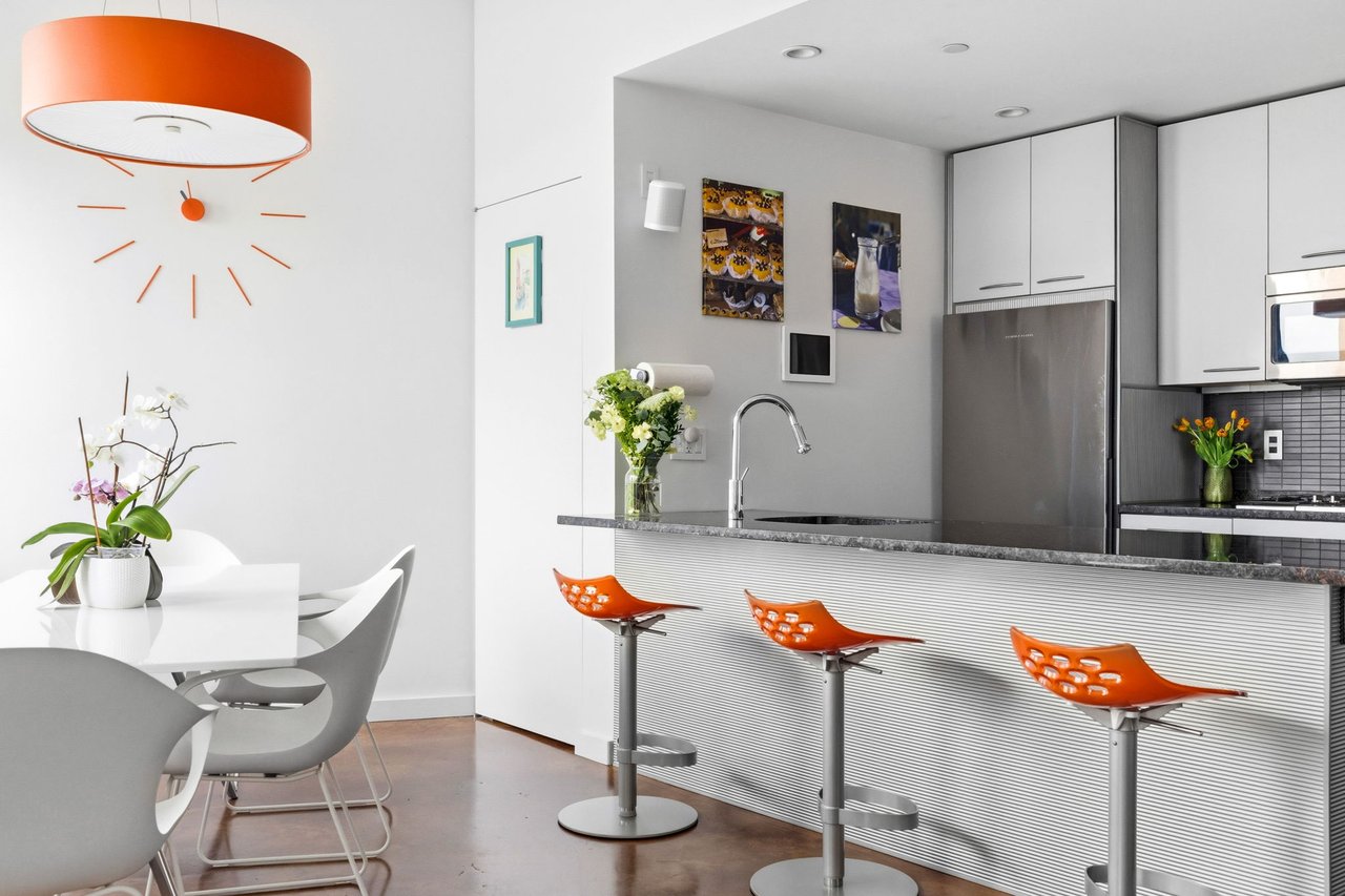 Sowa Full Service Condo