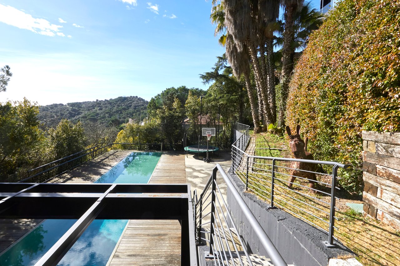 Barcelona Contemporary Villa