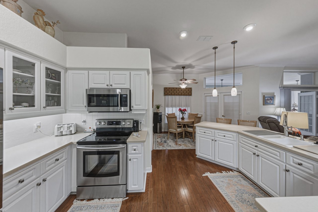 12215 WOODLANDS CIR