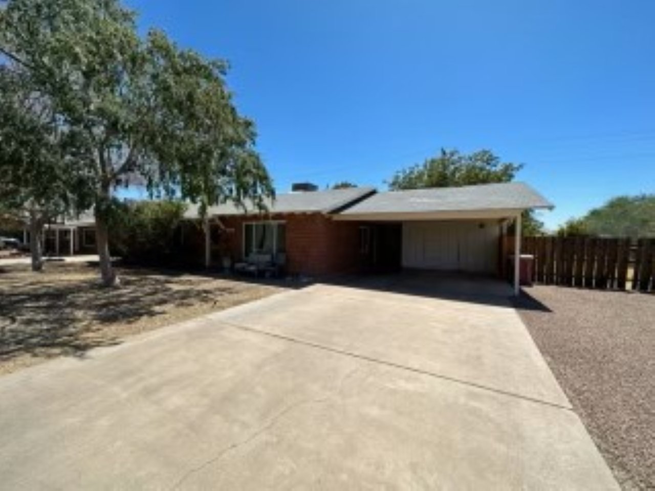 3016 N 84TH Place