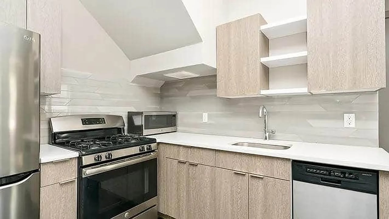 85 Stanhope Street 1A