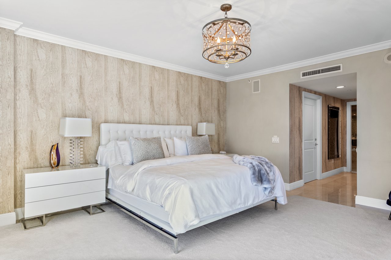 6000 Island Blvd # 2507