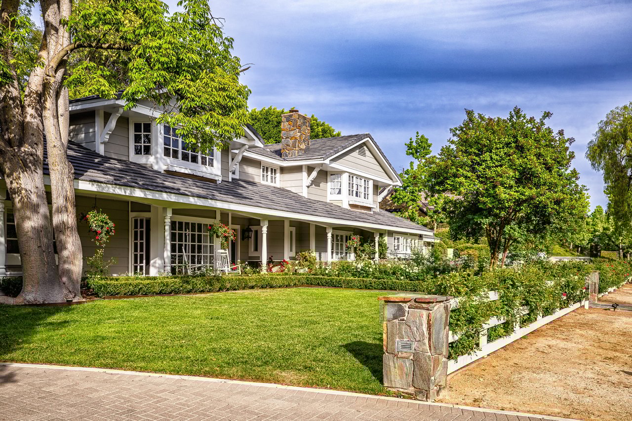 24317 Bridle Trail Rd