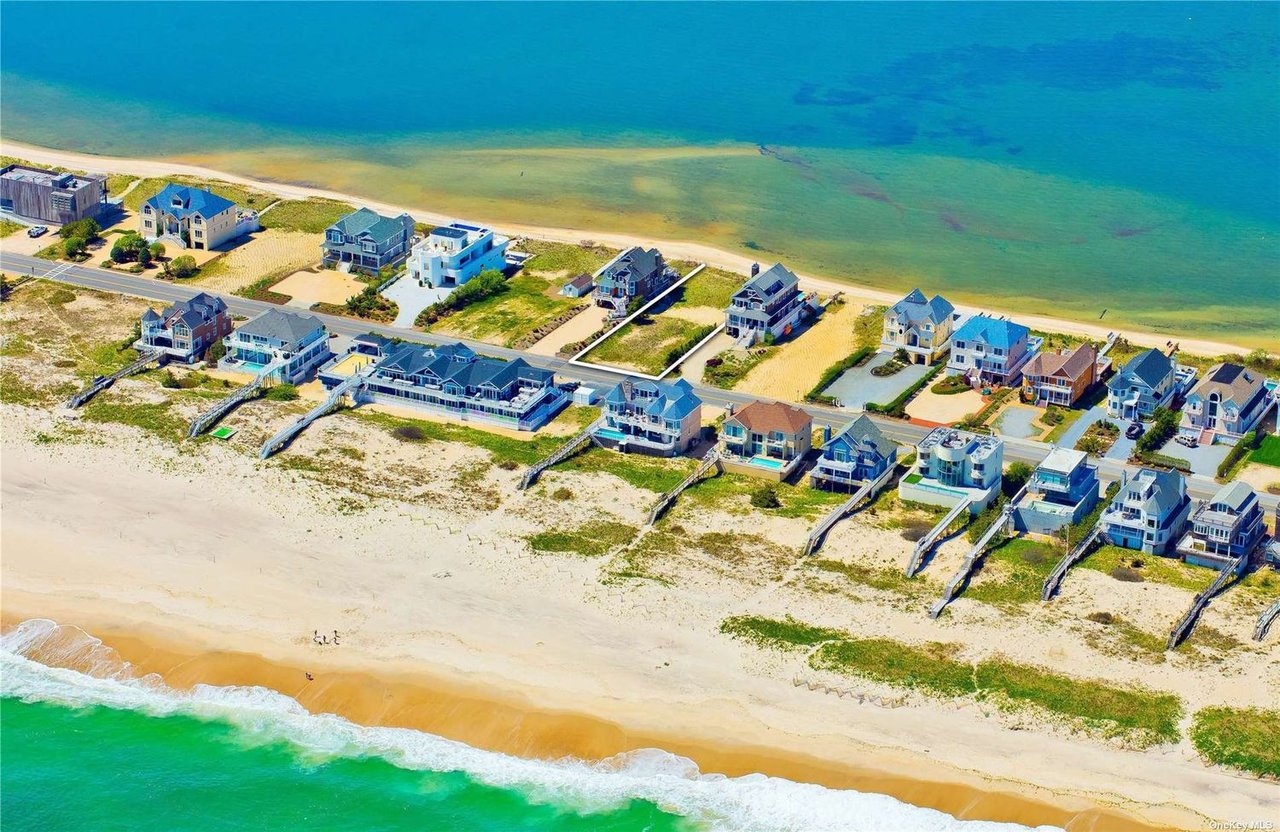 686 Dune Rd
