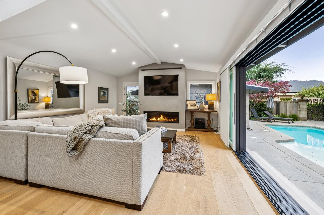 Luxurious Waterfront Home in Larkspur Marina