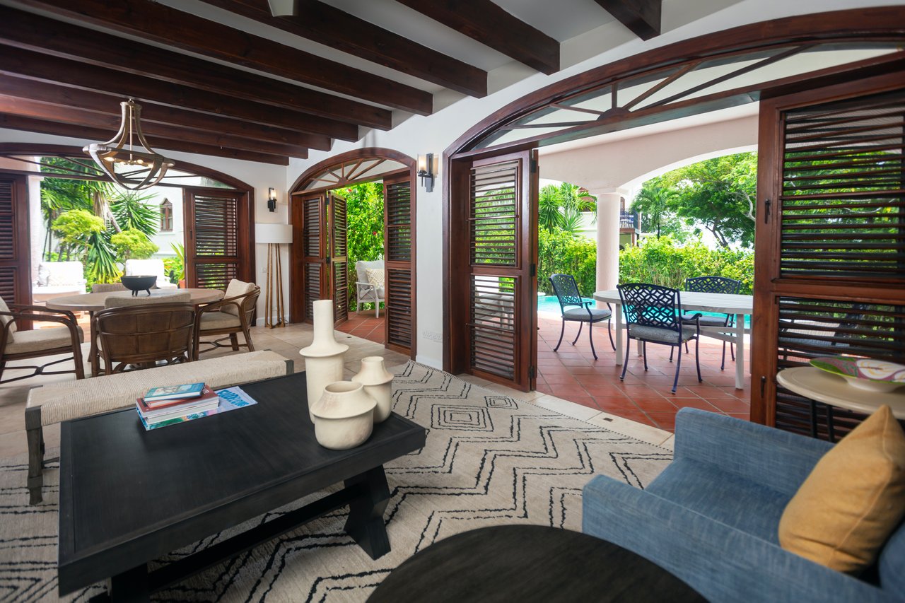 Villa 107, Manchineel