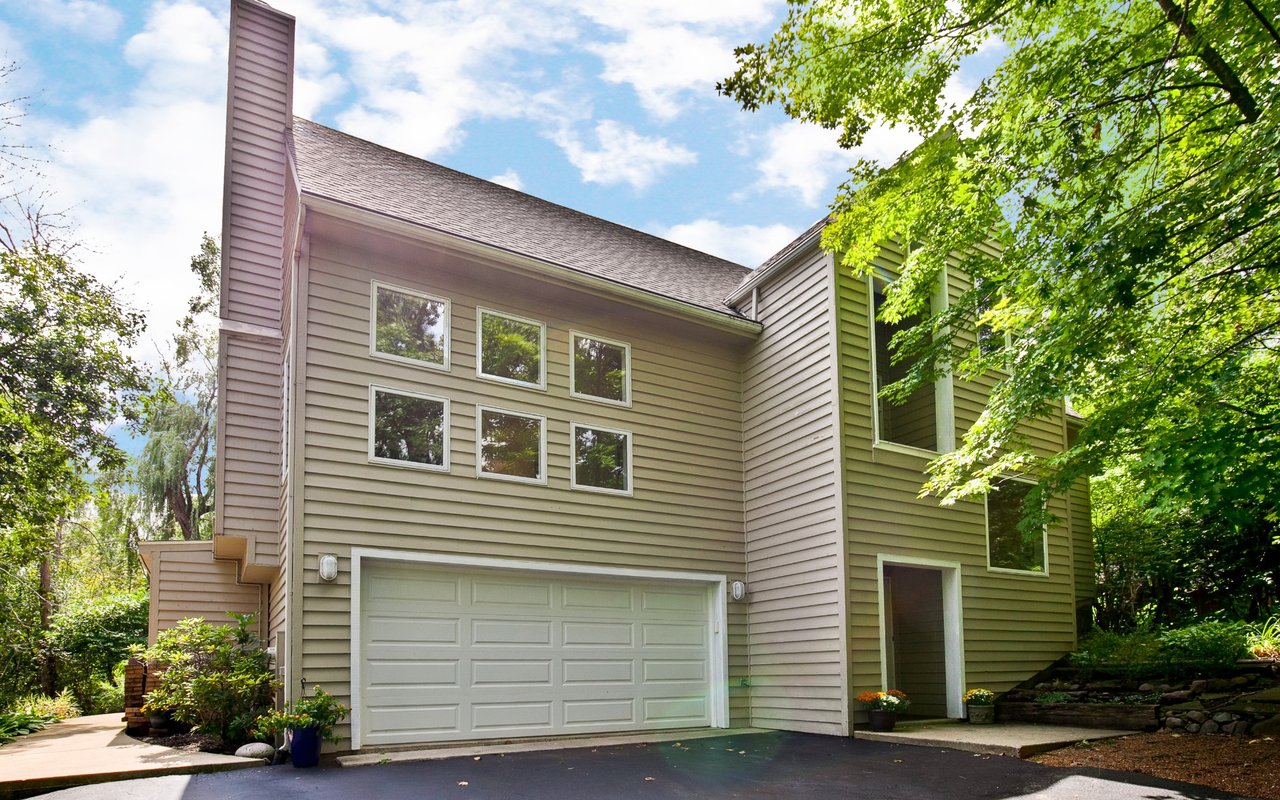11233 Melvin Dr