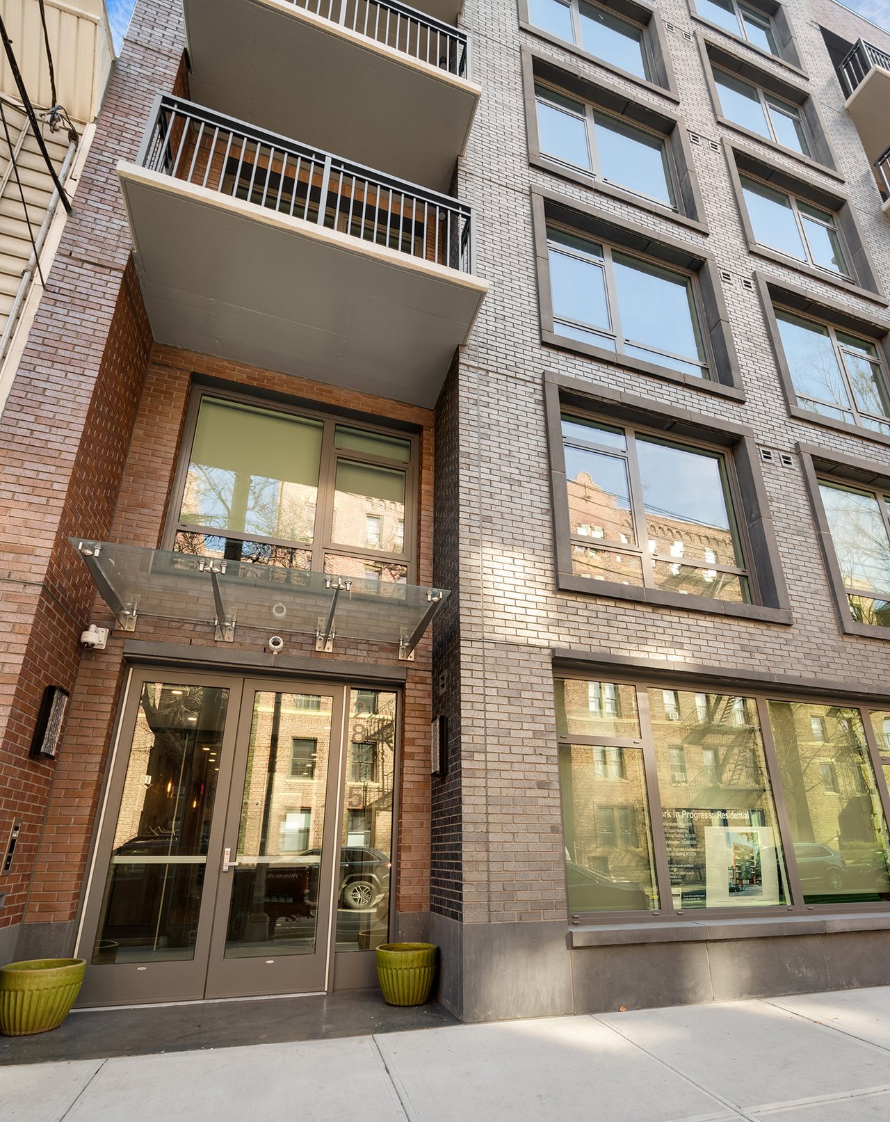 2815 35th Street Unit: 6B