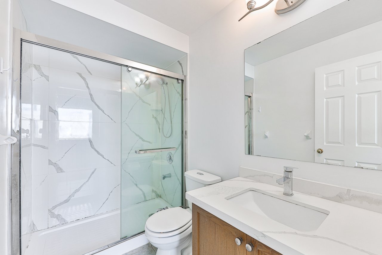 2280 Baronwood Dr Unit 18, Oakville