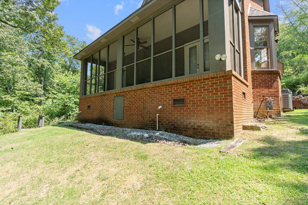 One-of-a-Kind Huntsville Retreat